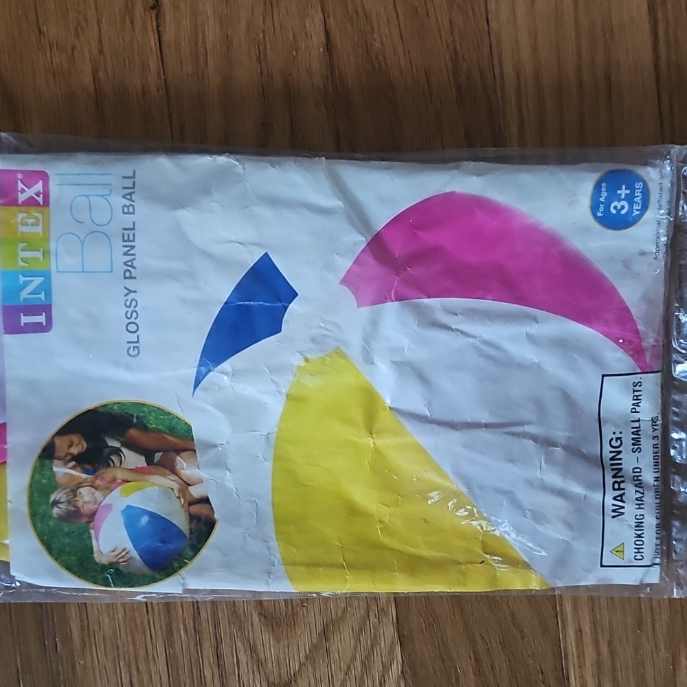 New Vintage Sealed Intex Kid's 24" Big Inflatable Beach Ball Pool Toy NIP